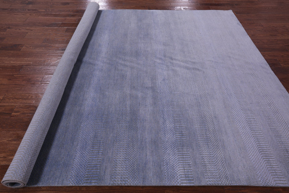 7' 11" X 10' 0" Savannah Grass Wool and Silk Hand-Knotted Rug Q11426