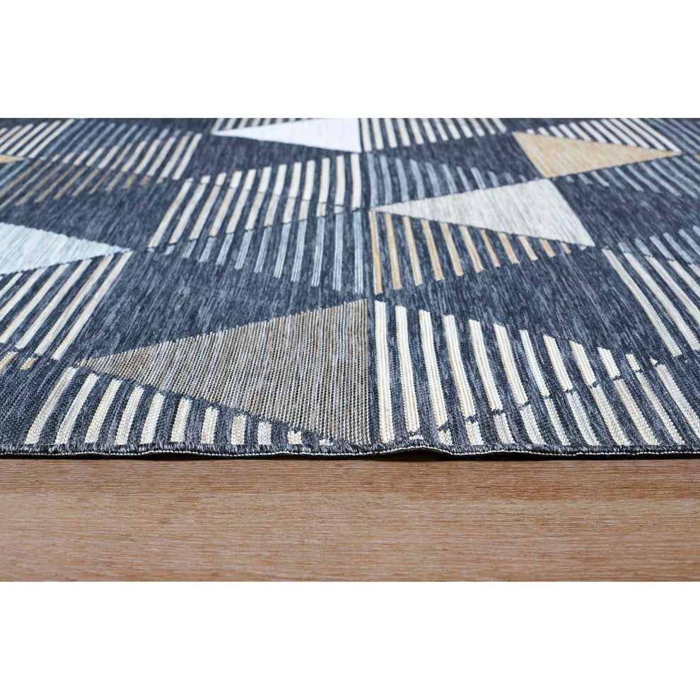 Plaza Triangles Reversible Indoor/Outdoor Area Rug, Charcoal, 5'3"x7'3"