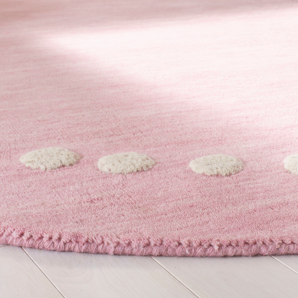 Safavieh Kids Collection SFK802 Rug, Pink, 5' Round