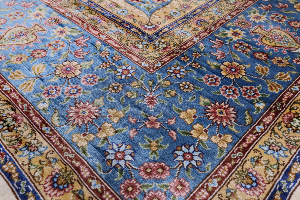 High End Persian 100% Silk Hand Knotted Rug 6' 0" X 9' 0'' Q4817
