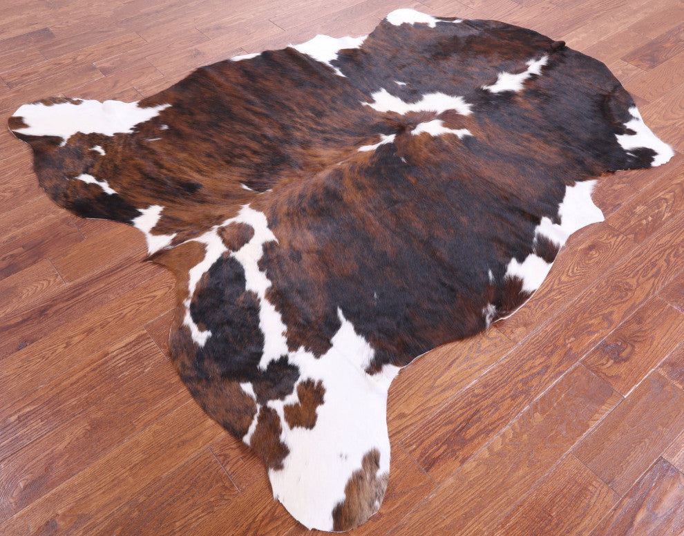 6' 8" X 6' 2" Natural Cowhide Rug C1566