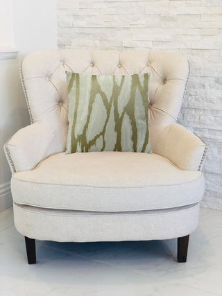 Plutus Convection Handmade Throw Pillow, 22"x22"