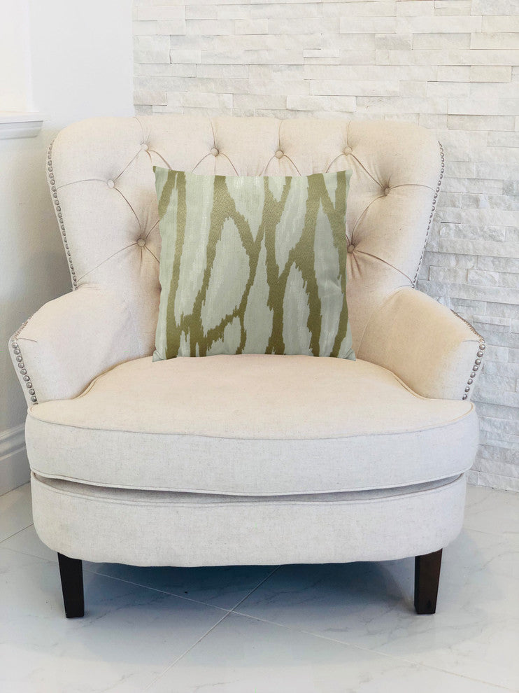 Plutus Convection Handmade Throw Pillow, 22"x22"