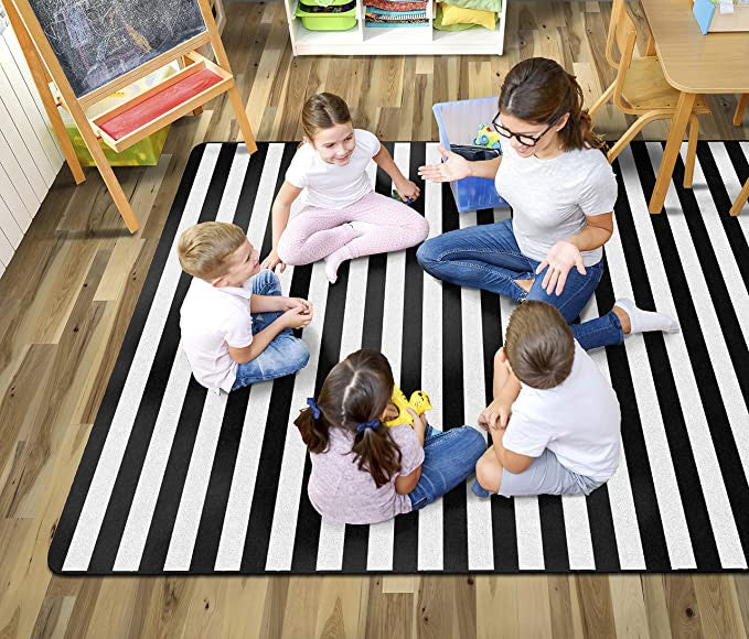 Flagship Carpets CA1888-44SG Schoolgirl Style Simply Stylish Black/White Stripe
