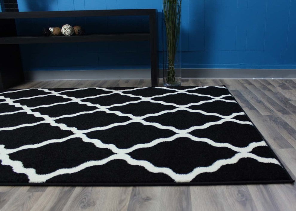 Metro Trellis Rug Black & White 7' 10'' X 9' 10''