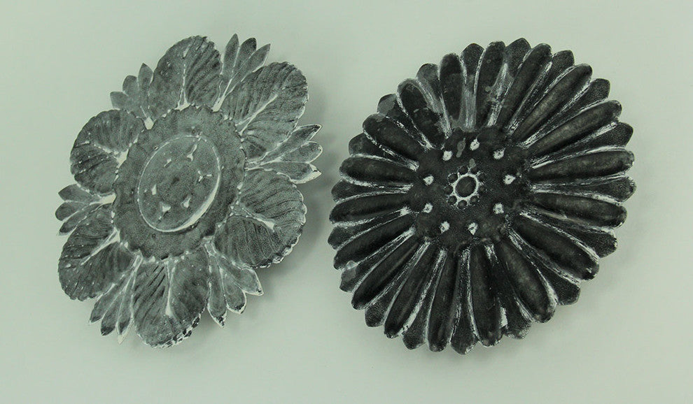 Distressed Embossed Tin Flower Decorative Wall Plaque Set of 2