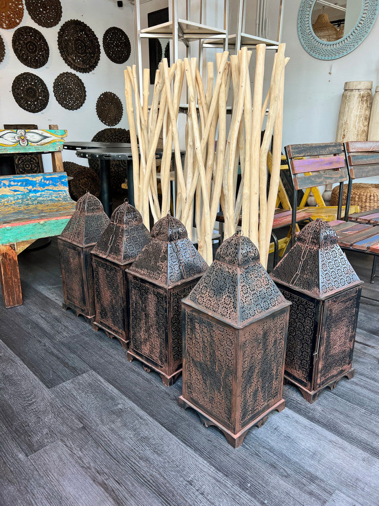 Outdoor Metal Floor Lantern