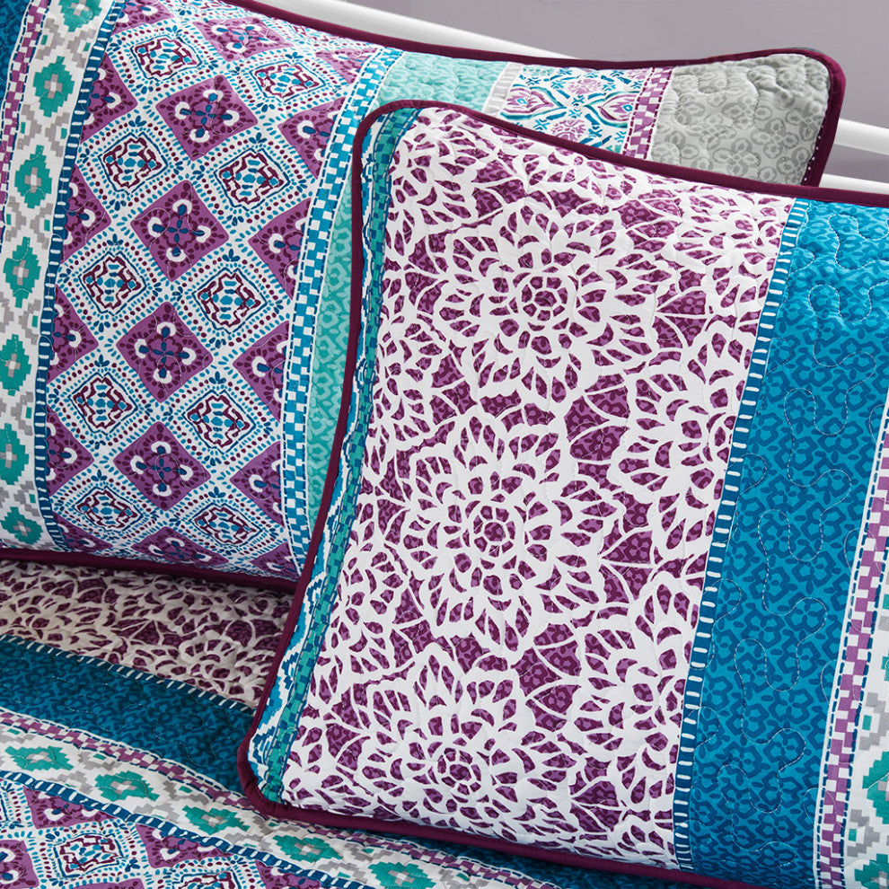 Intelligent Design Joni 6 Piece Boho Reversible Daybed Set, Purple