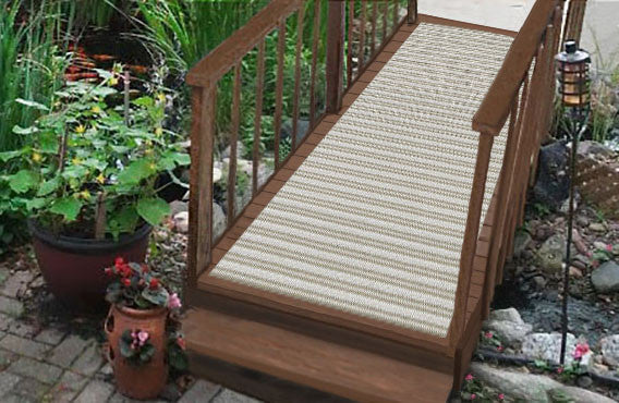 Antigua Accent Rugs In/Out Door Carpet, Frost 7'x9'