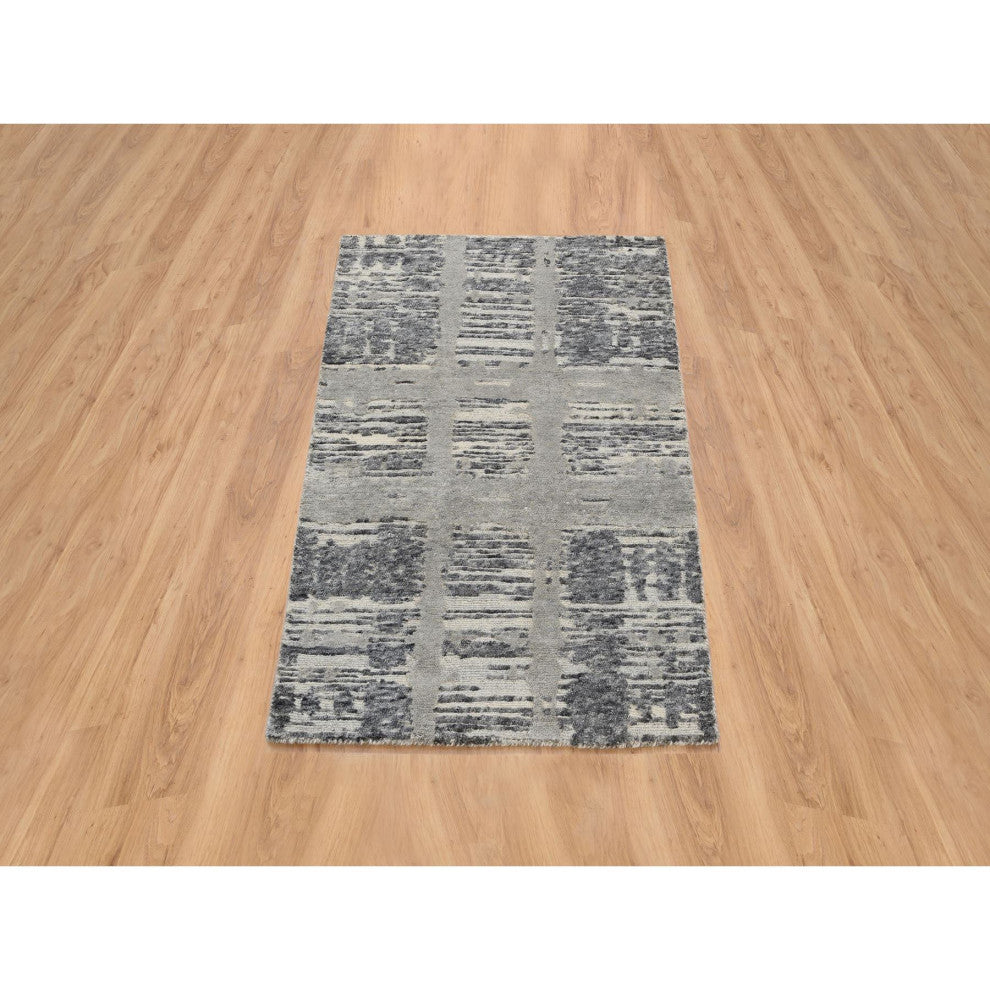 Light Gray Hand Knotted Modern Hand Spun Wool Mat Oriental Rug, 2'1"x3'1"