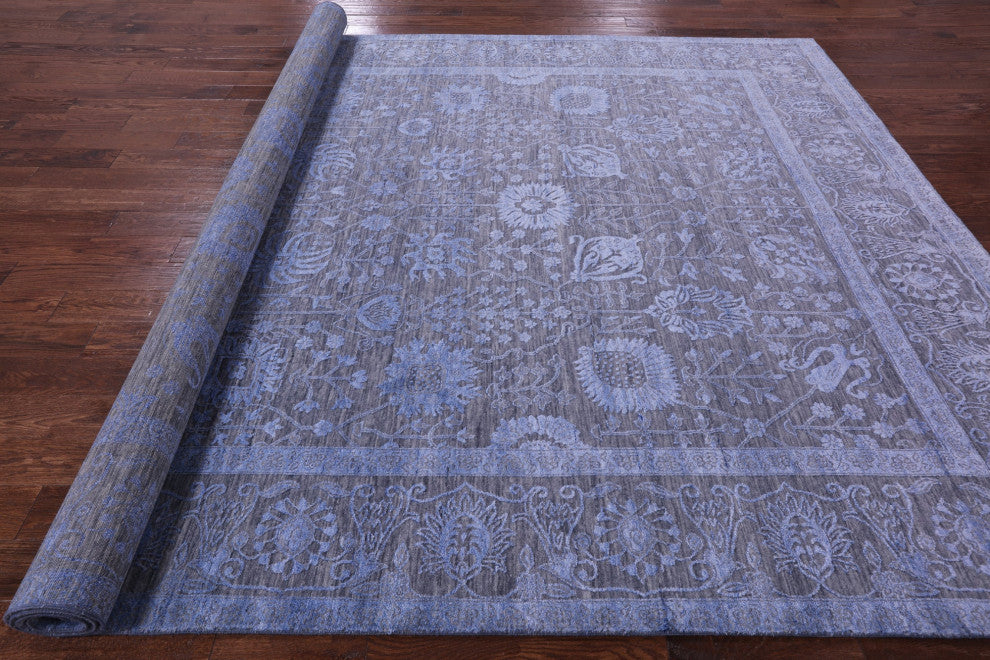 9' 0" X 12' 2" Handmade Wool & Silk Persian Rug - Q15827
