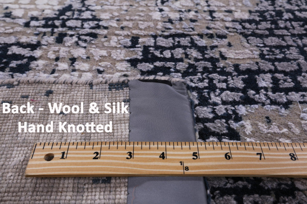 6' 6" X 9' 8" Wool and Silk Modern Hand Knotted Rug Q7127