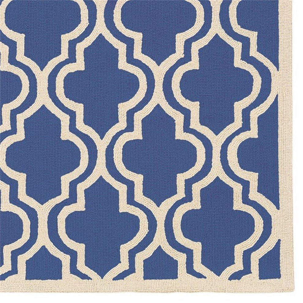 Linon Silhouette Quatrefoil Hand Hooked Wool 8'x10' Rug in Navy