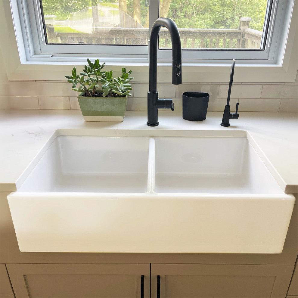 Austen Crisp White Fireclay 33" Double Bowl Farmhouse Undermount Kitchen Sink