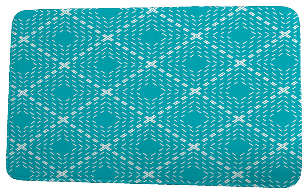 Upscale Getaway Dots and Dashes Geometric Print Bath Mat, Aqua, 21"x34"