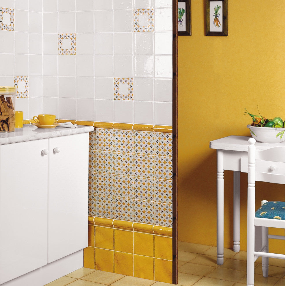 Novecento Moldura Camel Ceramic Wall Trim