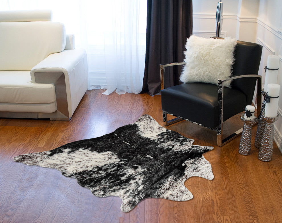 Faux Cowhide Rug/Throw 4.25x5, Edingburg S&P Black&White