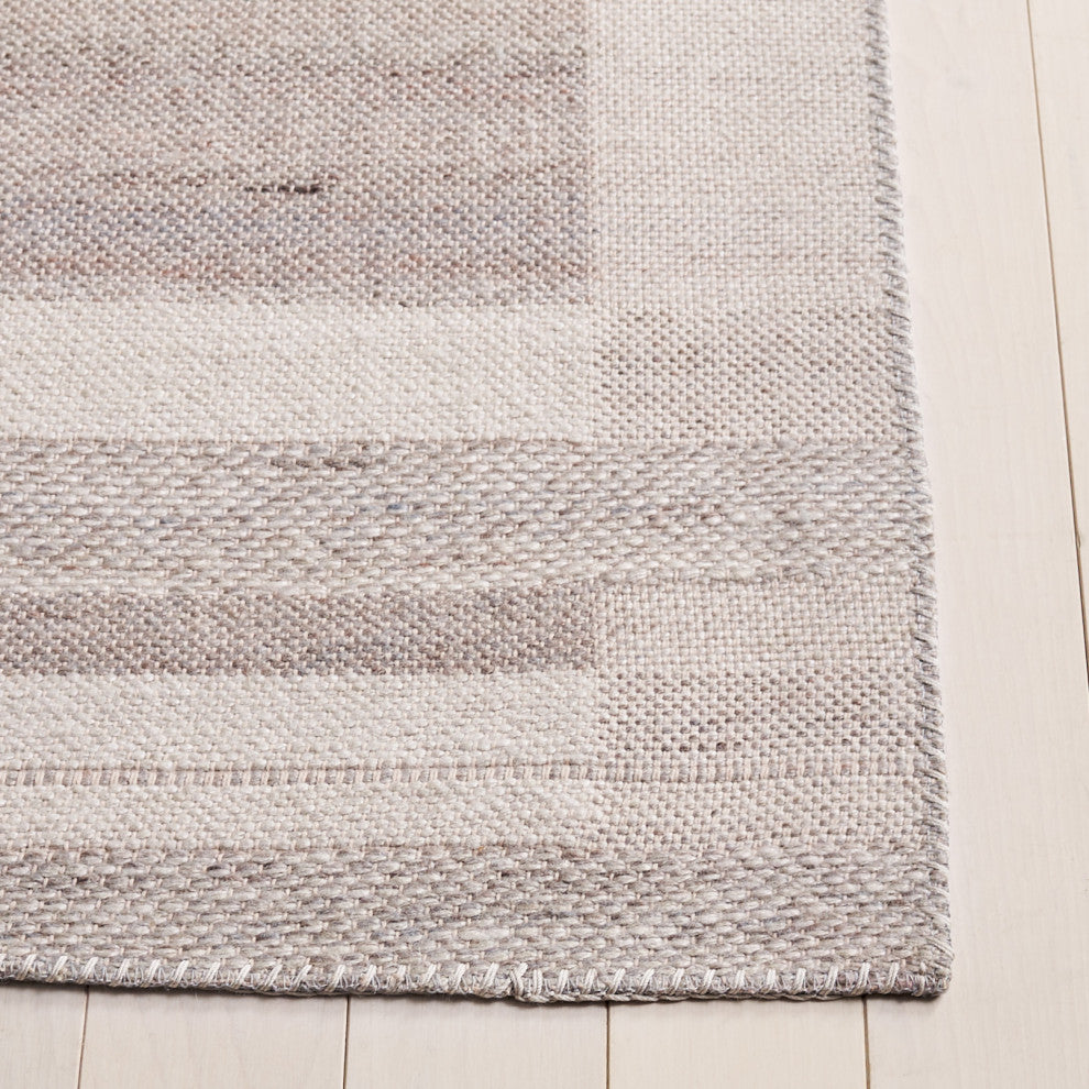 Safavieh Cabo Collection CAB356 Indoor-Outdoor Rug
