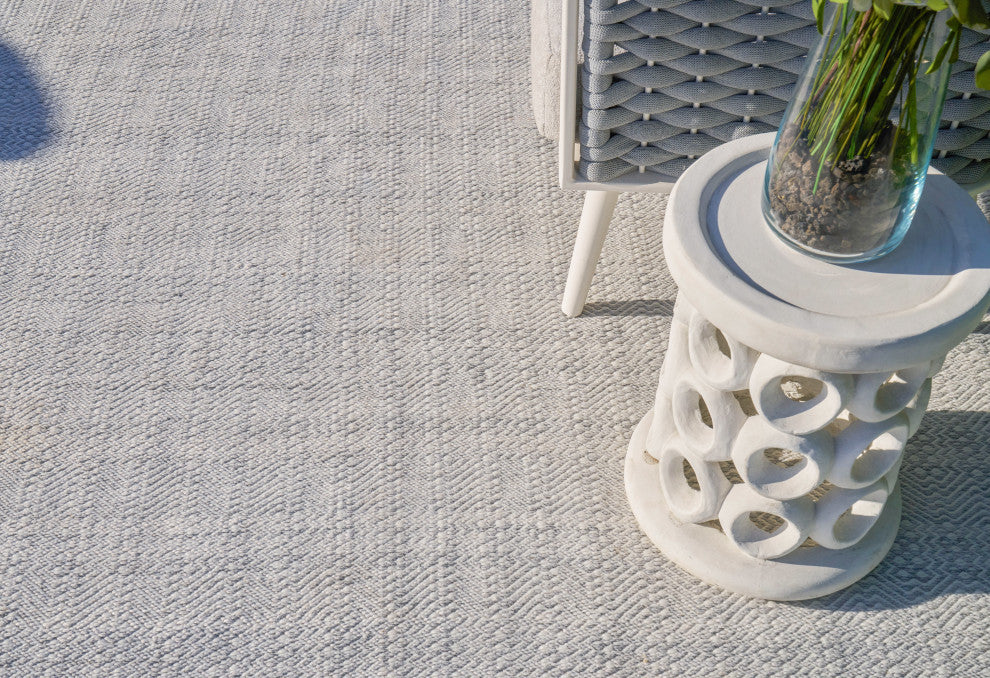 Echo Indoor/Outoor Flatwoven PET yarn Light Silver/Ivory Area Rug