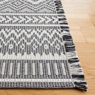 Safavieh Augustine Collection, AGT506 Rug
