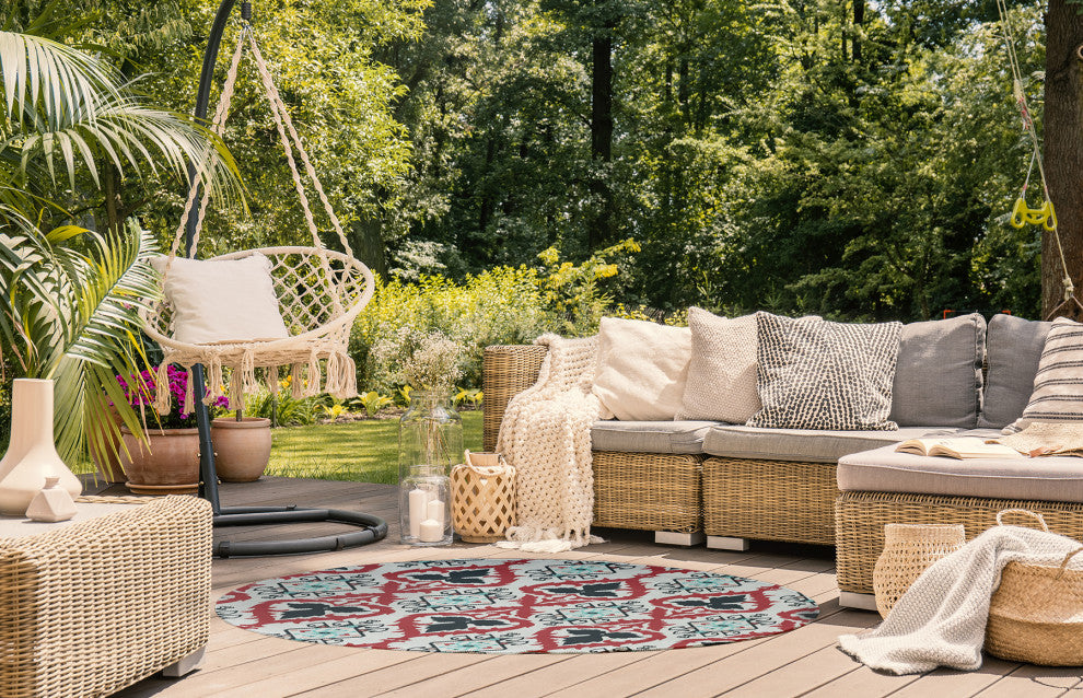 5' Round Bombay Spring Chenille Indoor/Outdoor Rug