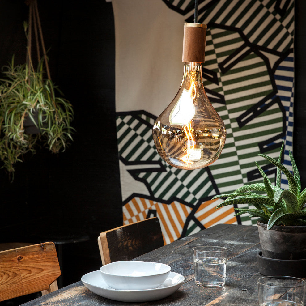 Voronoi II bulb and Walnut pendant US