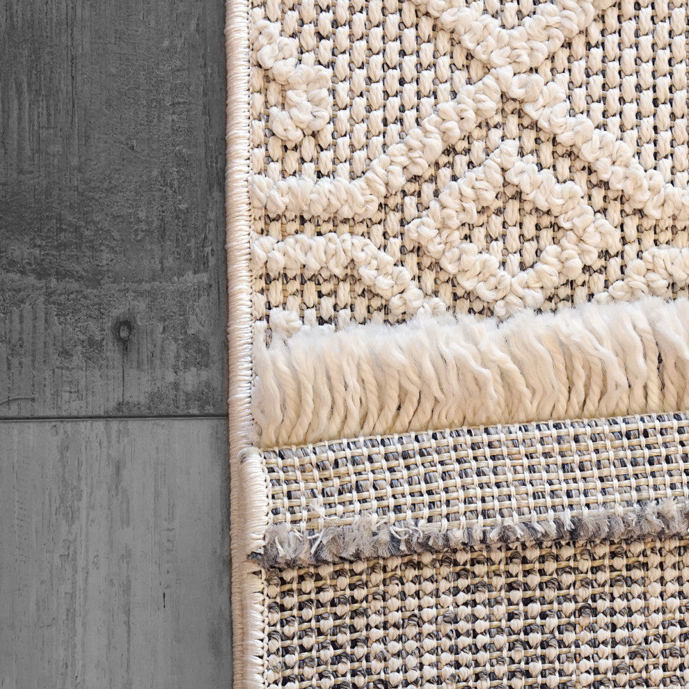 Dynamic Rugs Seville Polypropylene Machine-Made Area Rug 7.10x10'