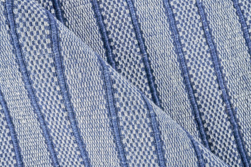 Nova Indoor/Outdoor Handmade Flatwoven PET yarn Blue Area Rug, 5'x8'