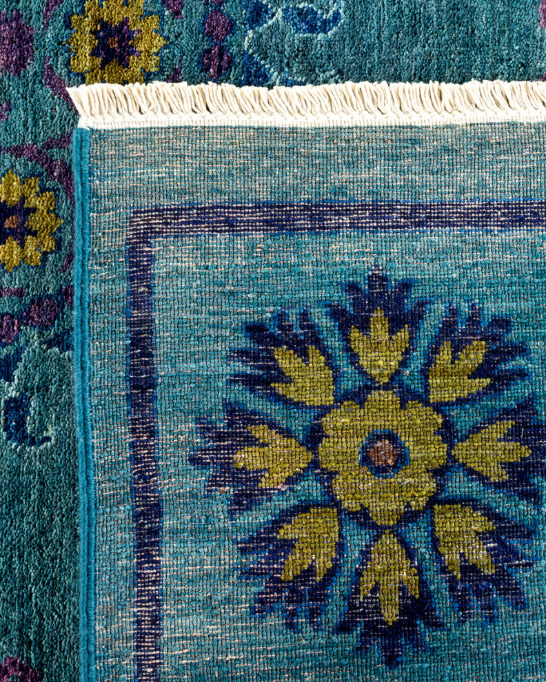 Suzani, One-of-a-Kind Handmade Area Rug Green, 16' 8" x 9' 2"