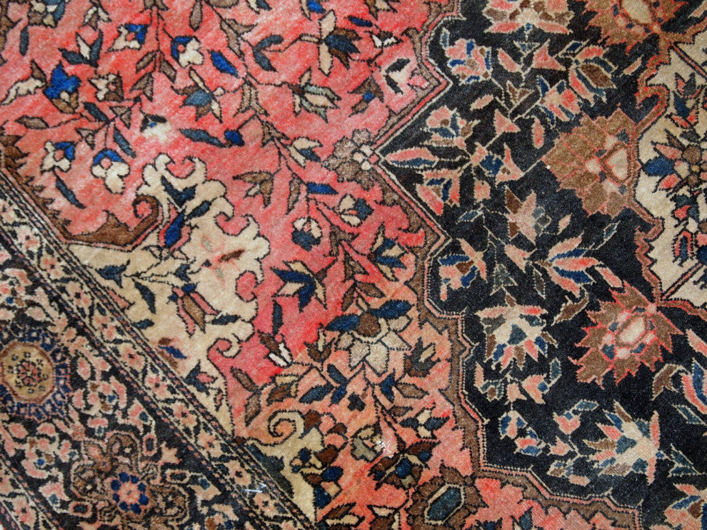 Handmade antique Persian Sarouk Farahan rug 4.1' x 6.3' (125cm x 192cm ) 1880s