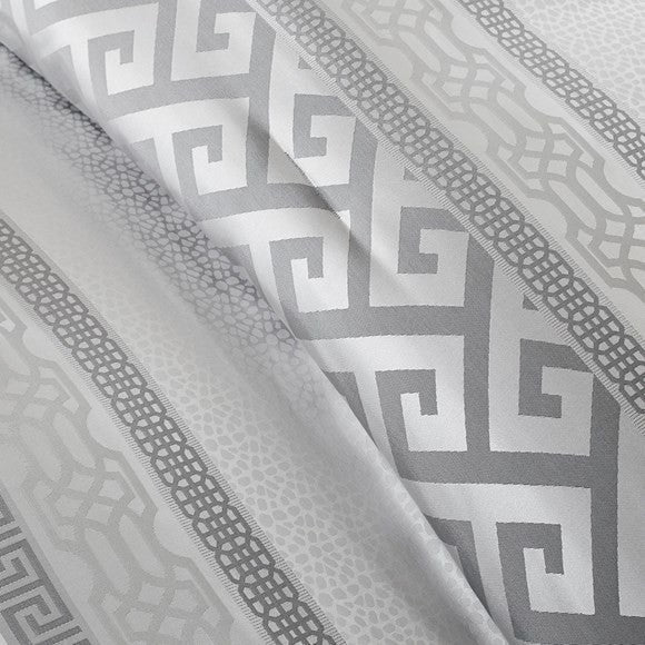 Madison Park Jacquard 7-Piece Comforter Set, Queen