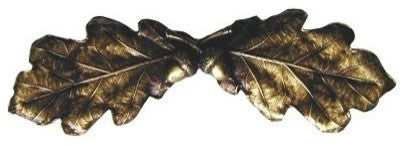 Oak Leaf Pull, Antique-Style Brass