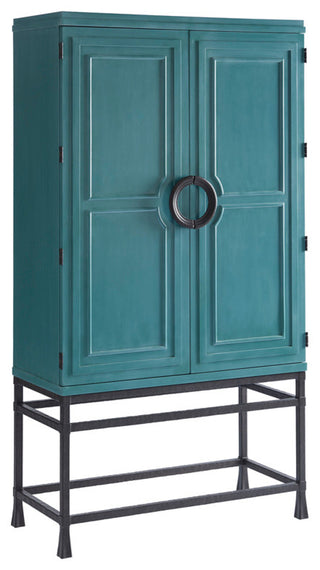 Front-facing full cabinet on a uniform white background, no text or diagrams.