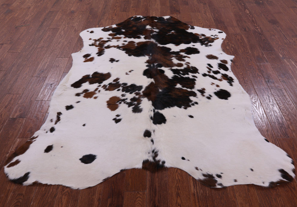 7' 0" X 5' 11" Natural Cowhide Rug C1609