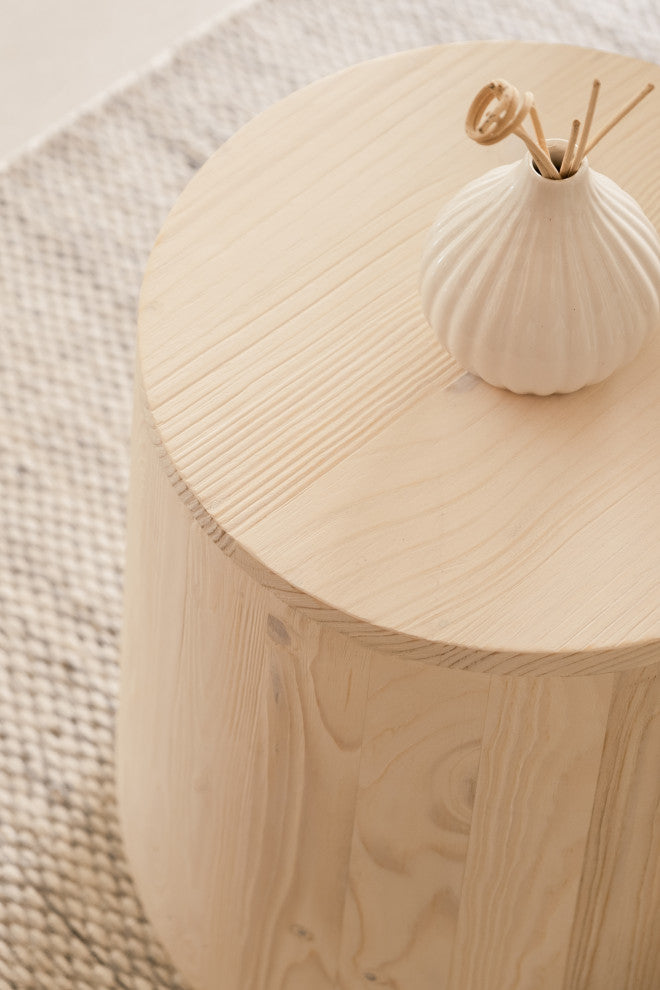 Mott End Table Ebony, Natural