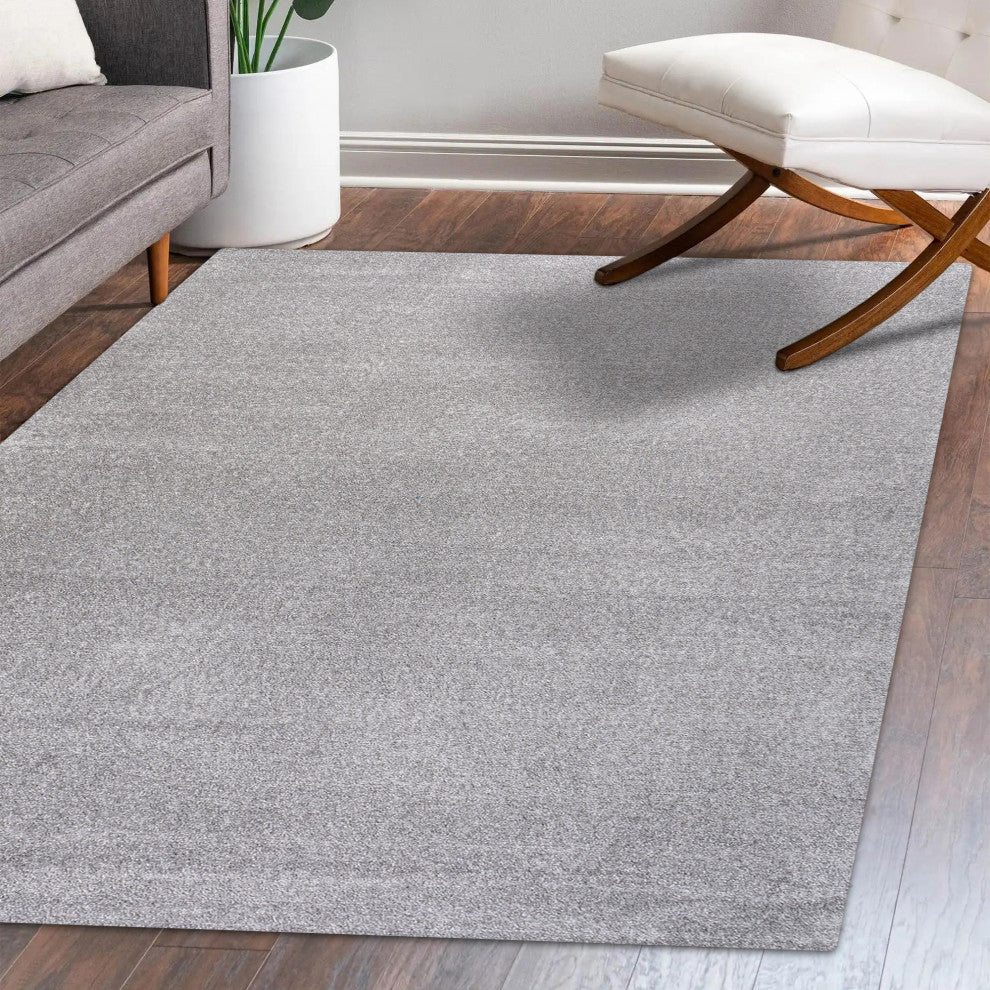 Haze Solid Low-Pile Light Gray 6 ft. x 9 ft. Area Rug