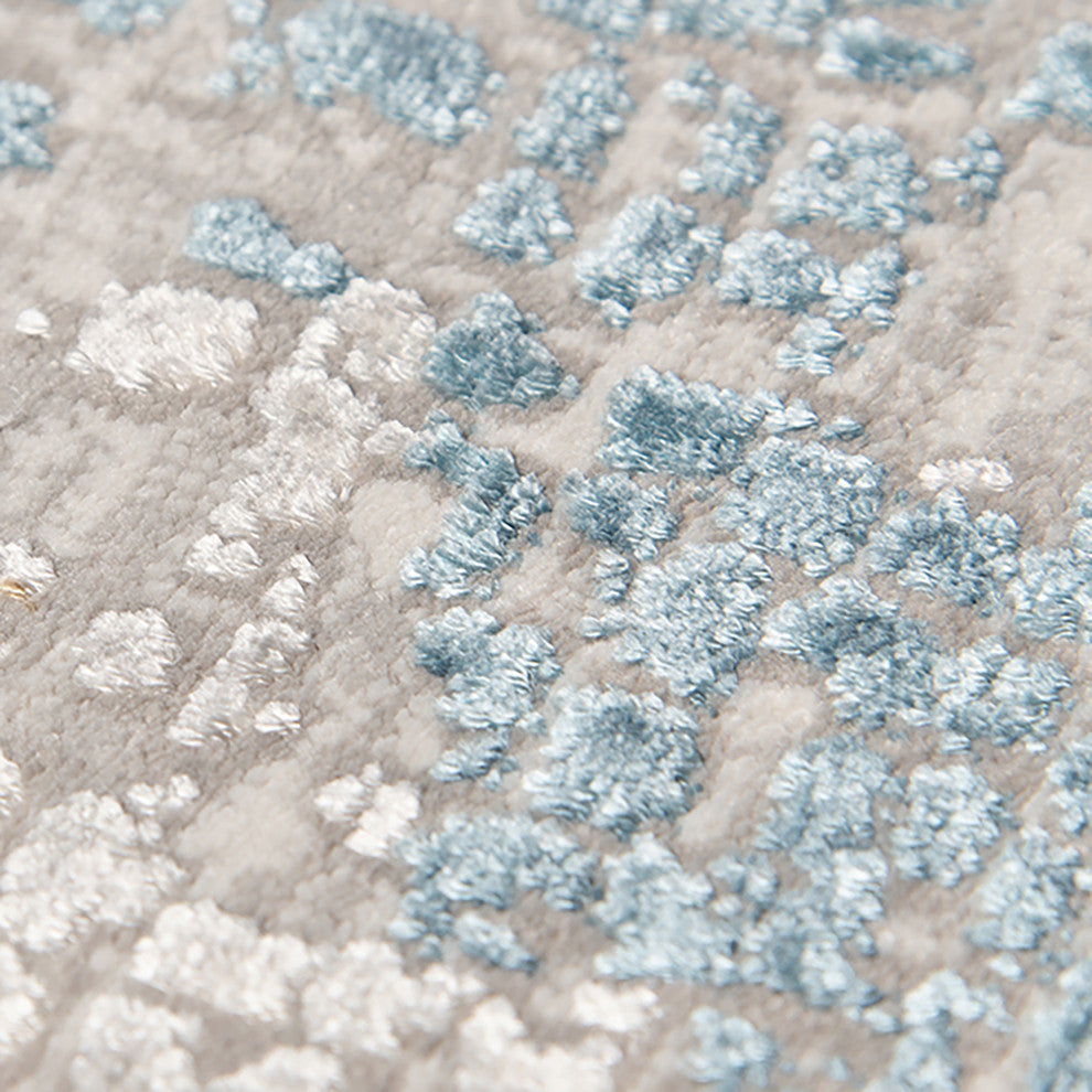 Haleena Stovall Light Blue Polyester Blend Area Rug, 7'6"x9'6"