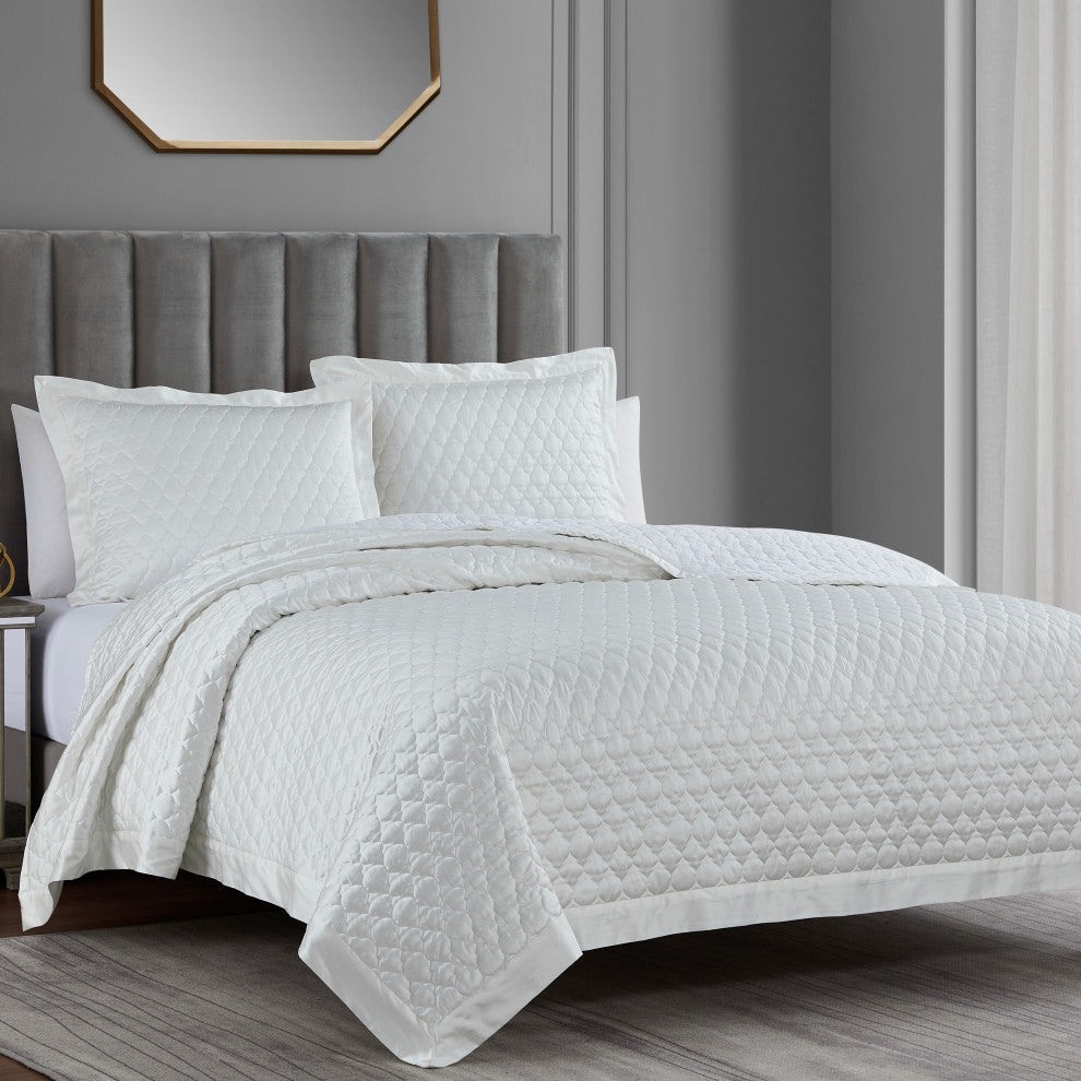High Shine Satin Quatrefoil Quilt Set, 3 Piece, White, King