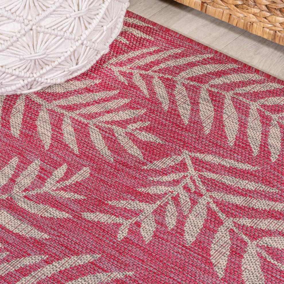 Nevis Palm Frond Indoor/Outdoor, Fuchsia/Light Gray, 5' Round