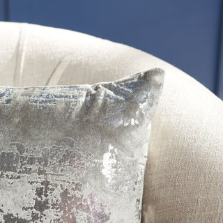 Safavieh Edmee Metallic Pillow, Light Grey/Silver