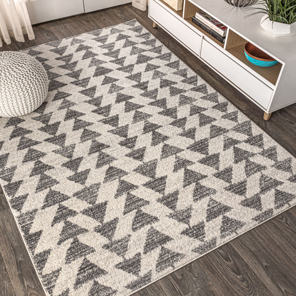 Aisha Moroccan Triangle Geometric Area Rug, Cream/Gray, 5 X 8