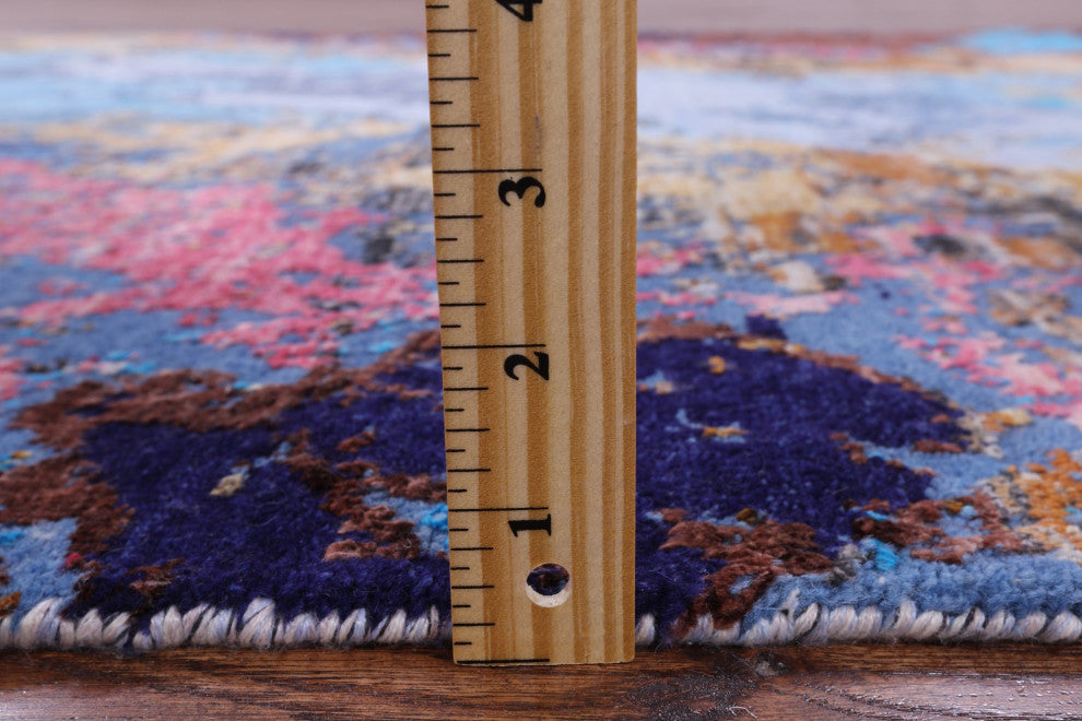 4' 0" X 5' 10" Wool and Silk Handmade Abstract Rug Q8791