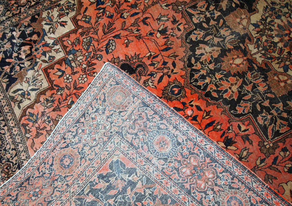 Handmade antique Persian Sarouk Farahan rug 4.1' x 6.3' (125cm x 192cm ) 1880s