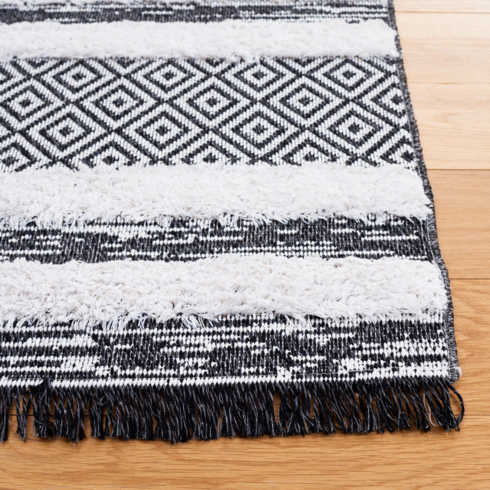 Safavieh Augustine Collection, AGT729 Rug