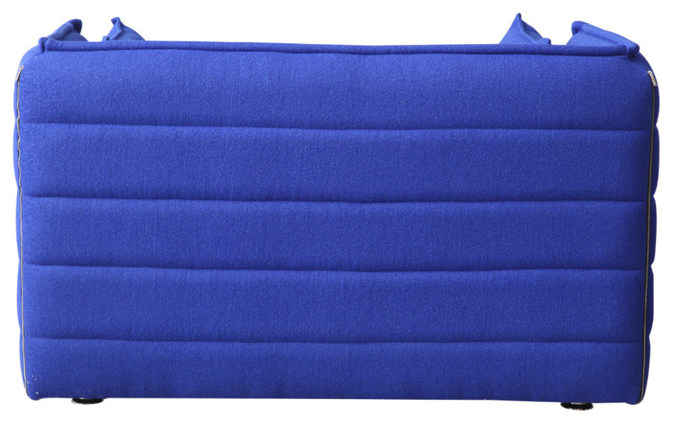 Modern Classics Sofata Loveseat, Blue