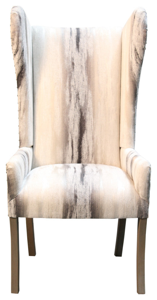 Wingchair Margo, Tia Tuxedo