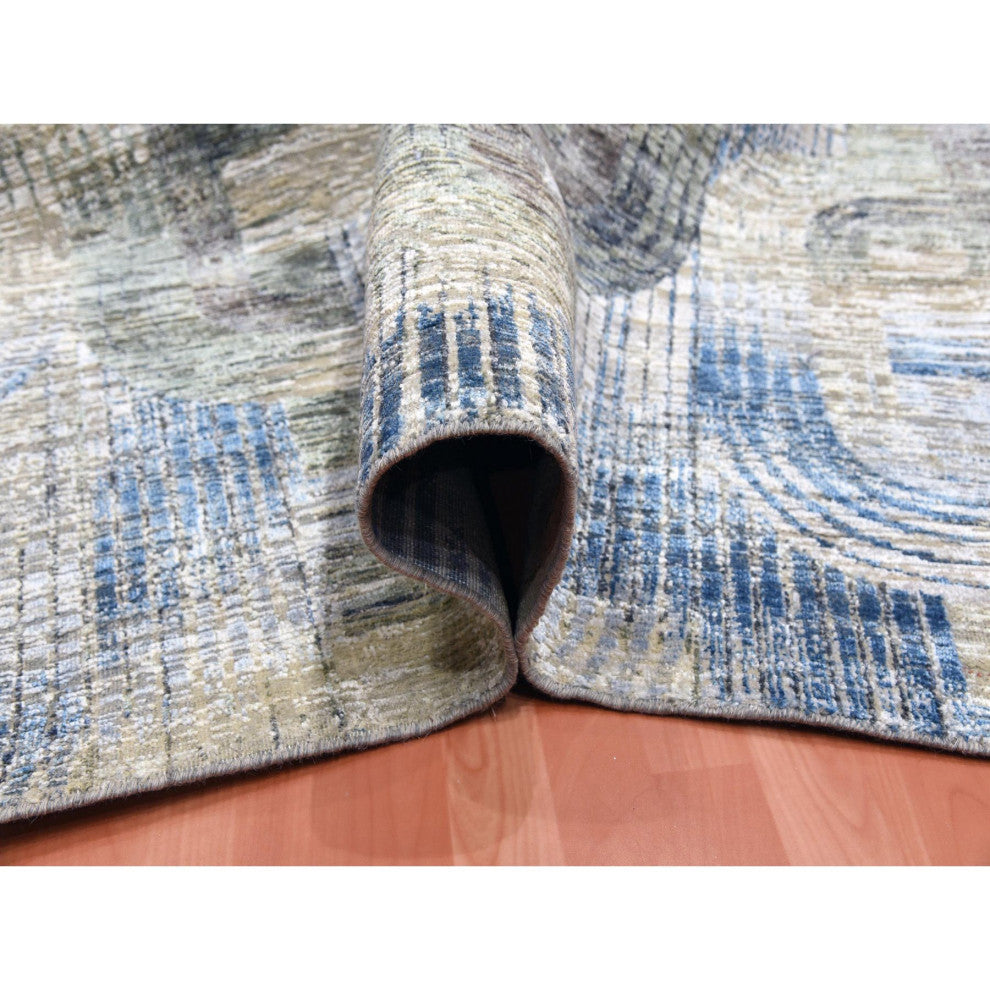 THE INTERTWINED PASSAGE Hand Knotted Silk Textured Wool Oriental Rug, 6'0"x9'0"