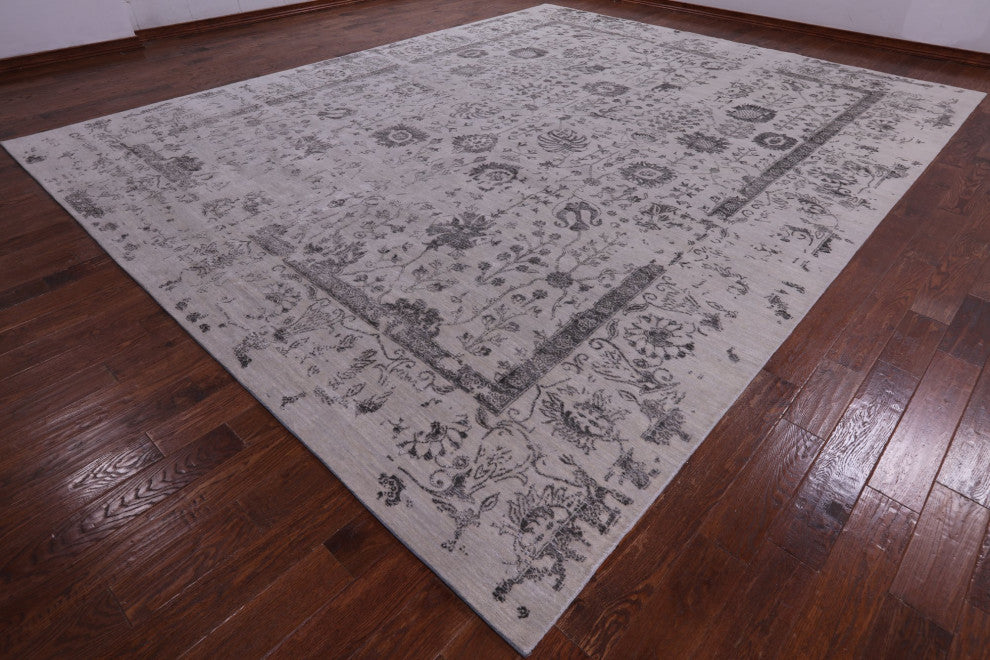 11' 10" X 14' 11" Persian Handmade Wool and Silk Rug Q6293