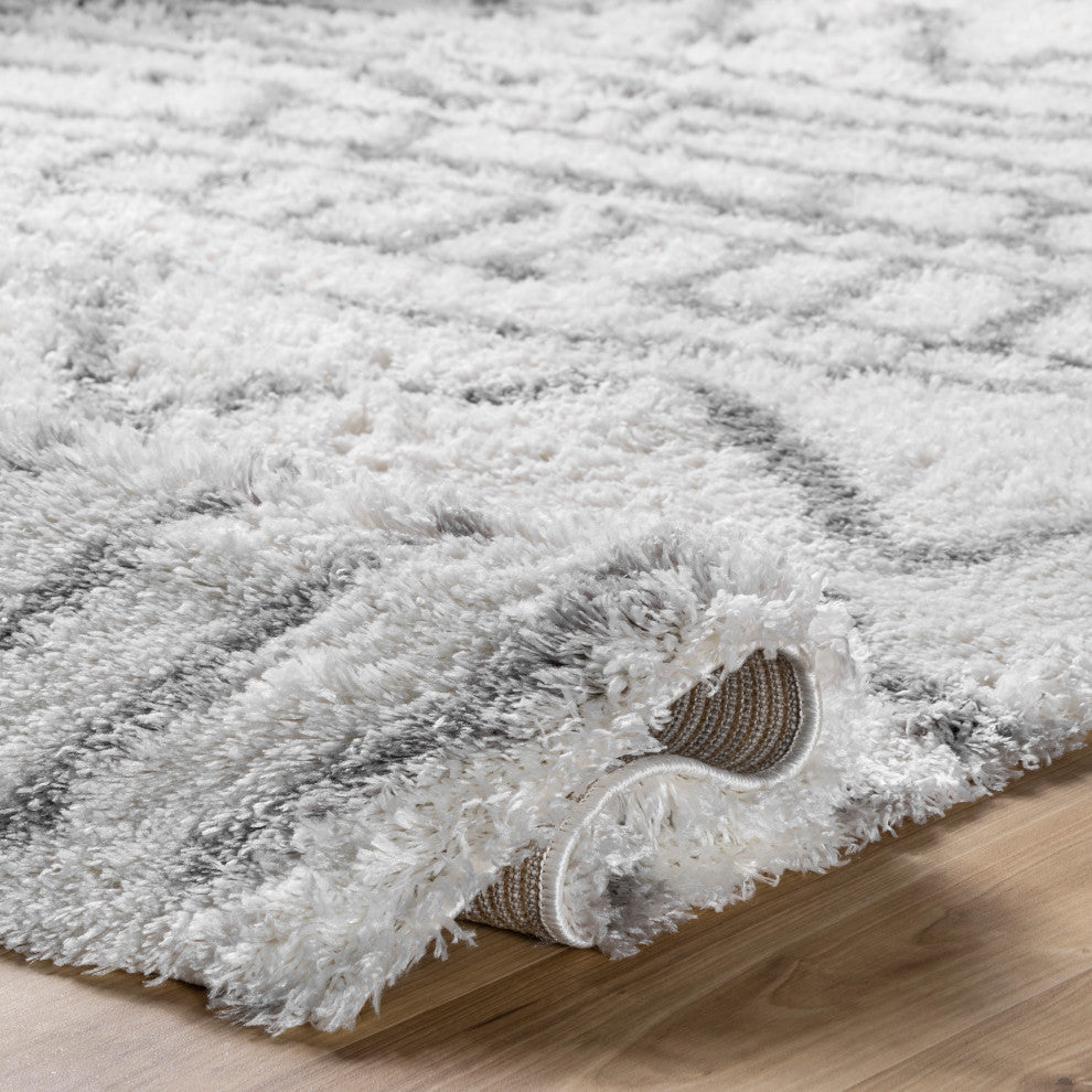 Nuloom Soft and Plush Cloudy Shag Moroccan Geometric Drawings Rug, Grey 3'3"x5'
