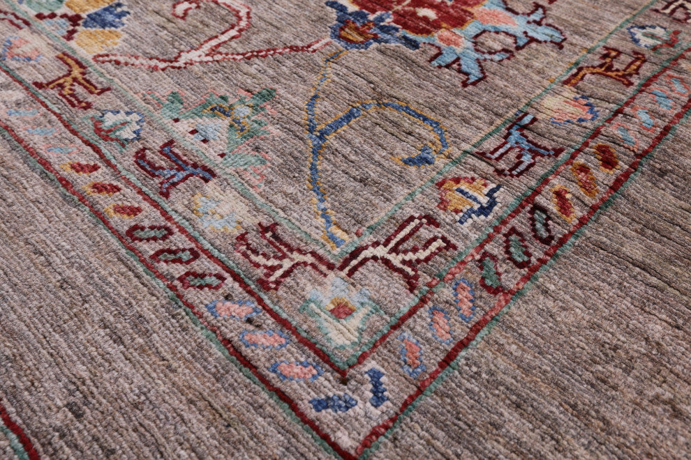 4' 11" X 7' 1" Persian Tabriz Hand-Knotted Rug Q10107